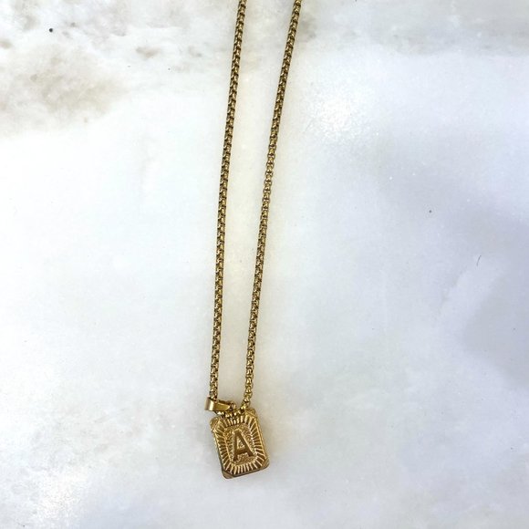 Gold Monogram Initial Necklace - Picture 3 of 3